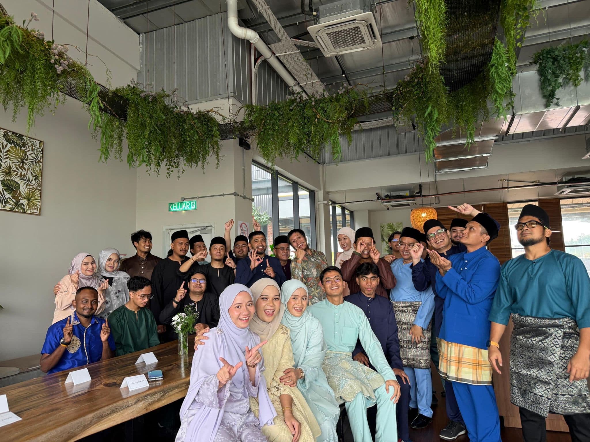 3D Gens staff celebrating the company's tenth anniversary