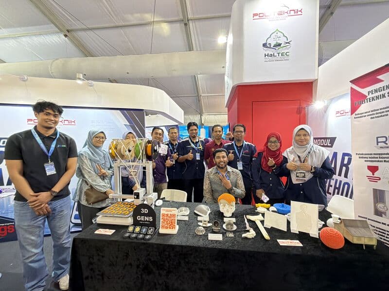 Pasukan 3D Gens dan PSP di reruai additive manufacturing dengan hasil cetakan 3D